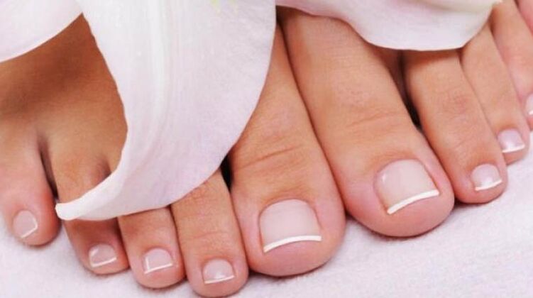 toes not affected by fungus
