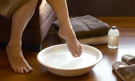 Foot bath with celandine for nail fungus.